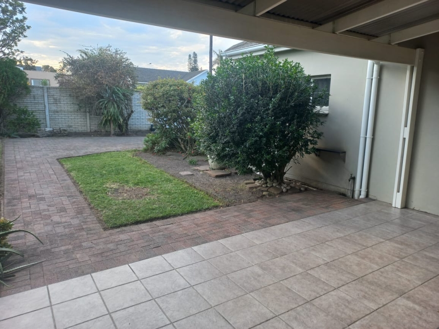 3 Bedroom Property for Sale in Gonubie Eastern Cape